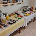 Broniewskiego 3*