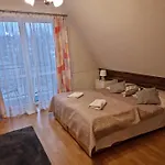 Broniewskiego 3*