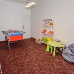 Broniewskiego Nocleg ze śniadaniem 3*