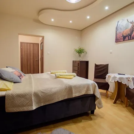 Bed & Breakfast Broniewskiego *
