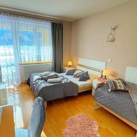 Broniewskiego - ザコパネ