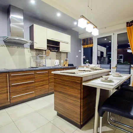 ベッド・アンド・ブレックファスト Broniewskiego -